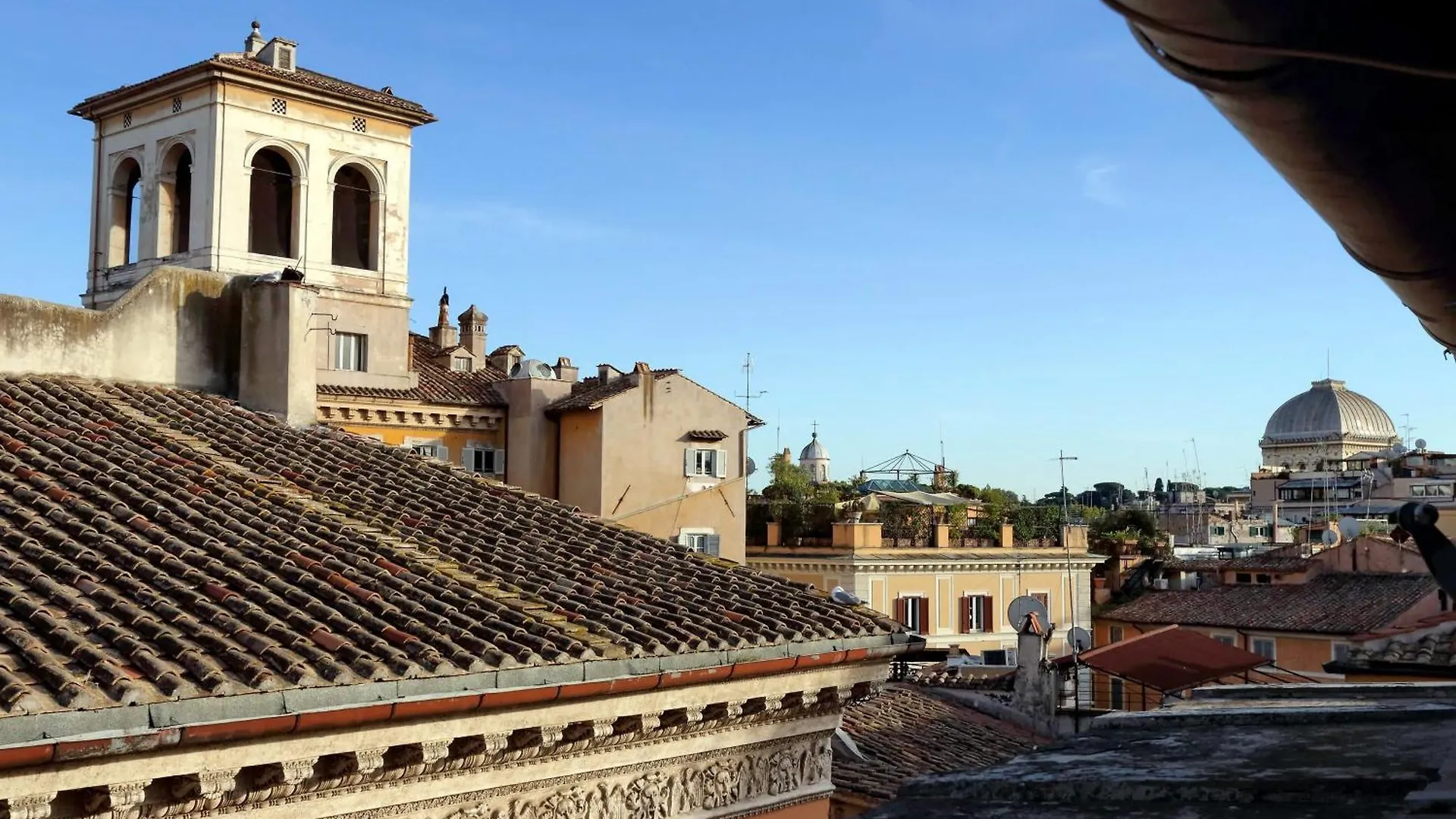 Piazza Mattei Elegant Apartment | Romeloft Rome